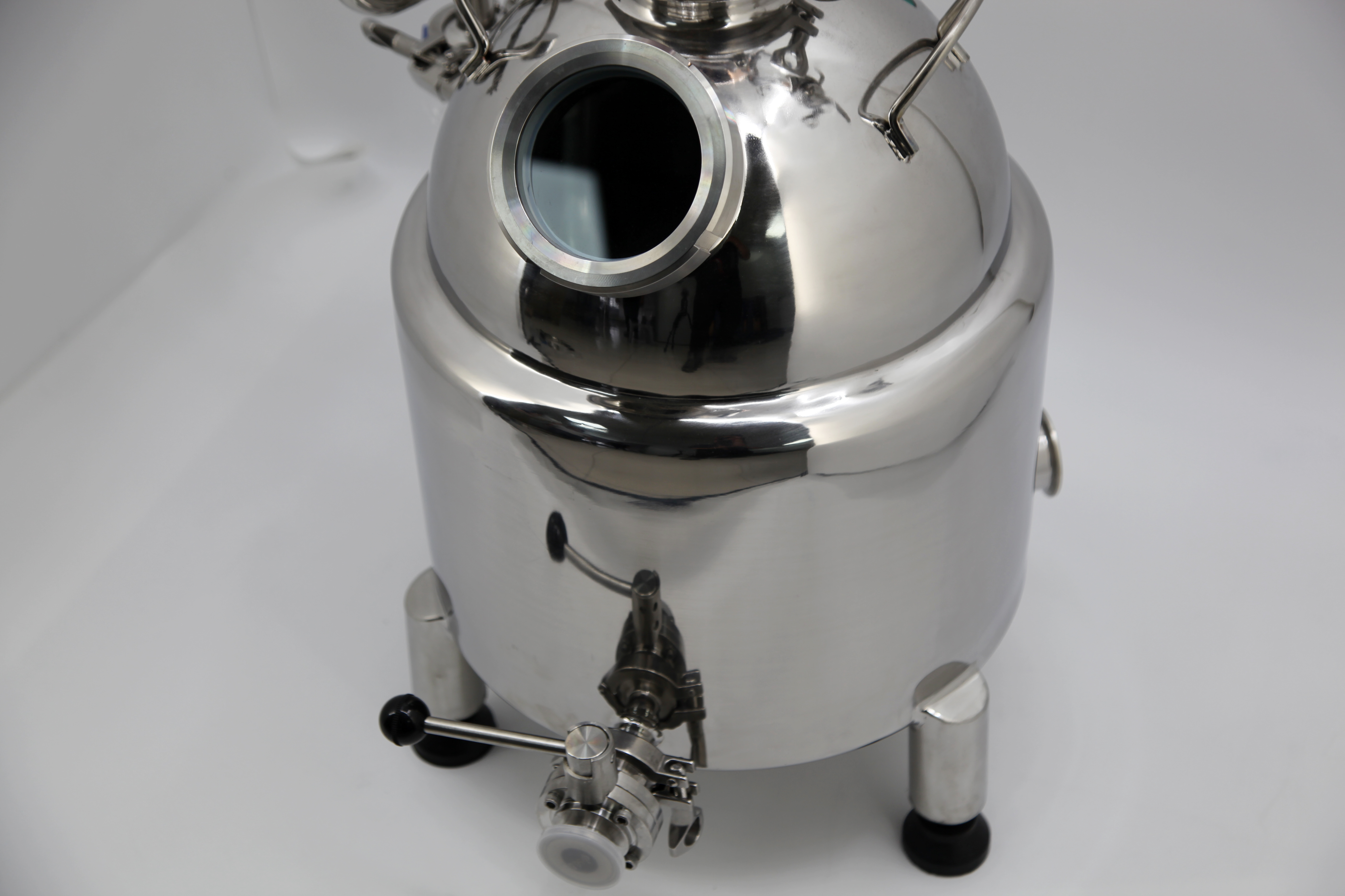 25L Home-Still with Jacket (10)